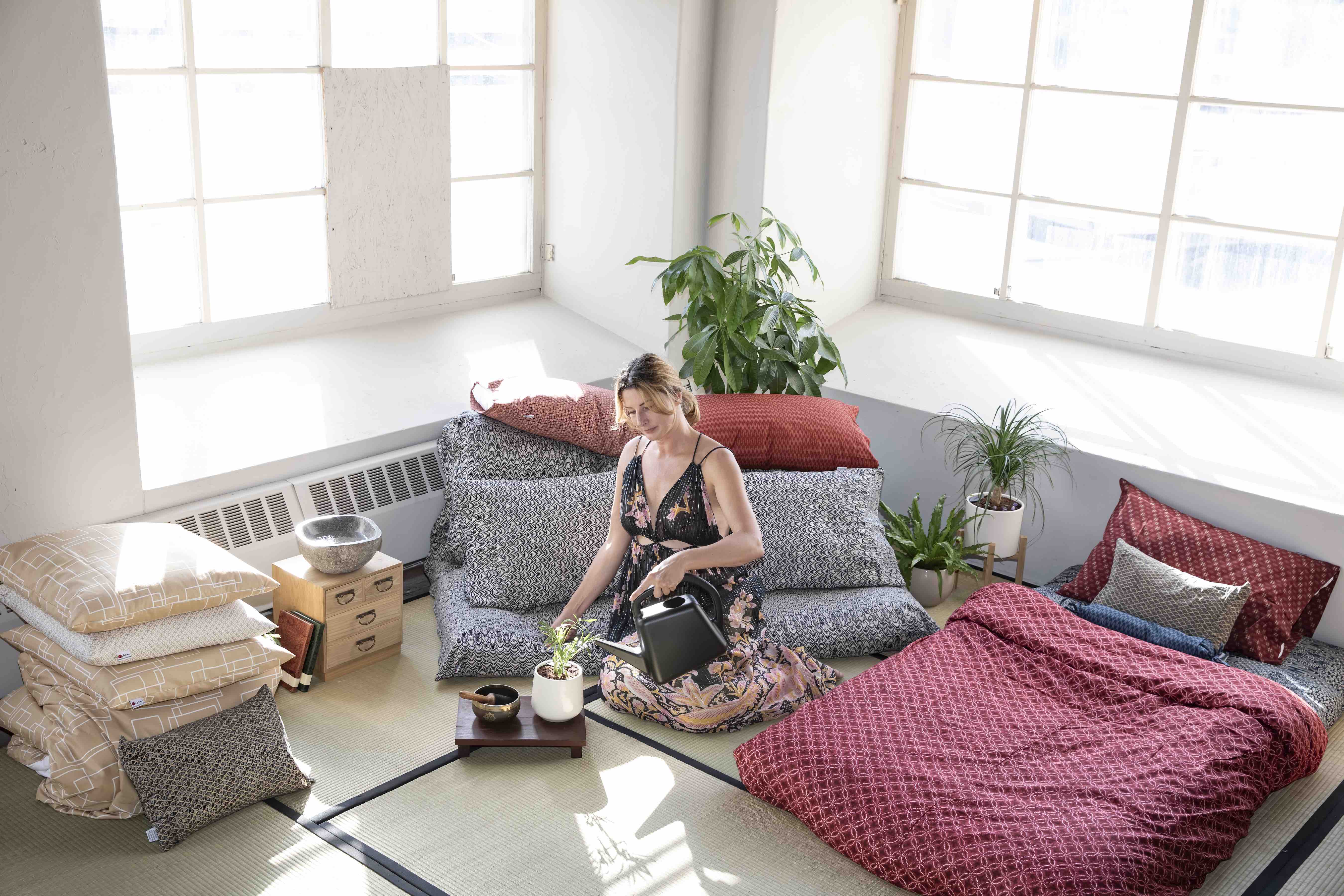 The Art of Rolling Away: Living Light with a Shikifuton | J-Life
