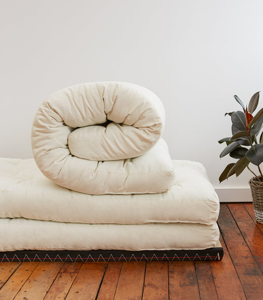 The Best Japanese Futon: The Complete Futon Mattress Buying Guide