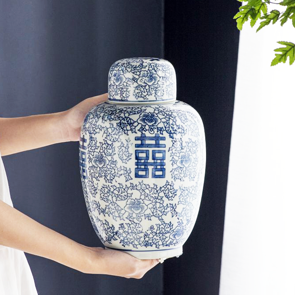 Porcelain Ginger Jar with Lid - Kanji