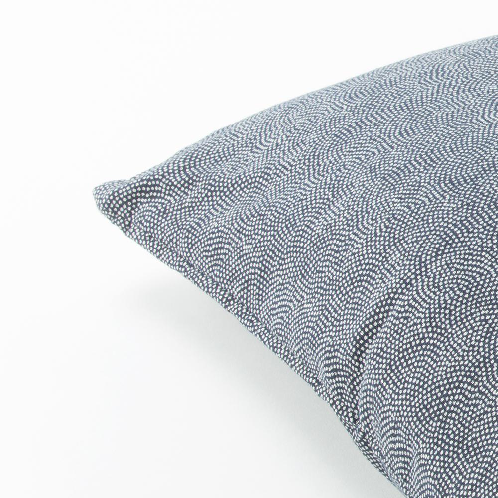 J-Life Toransu Navy Zabuton Floor Pillow_Pillows & Shams