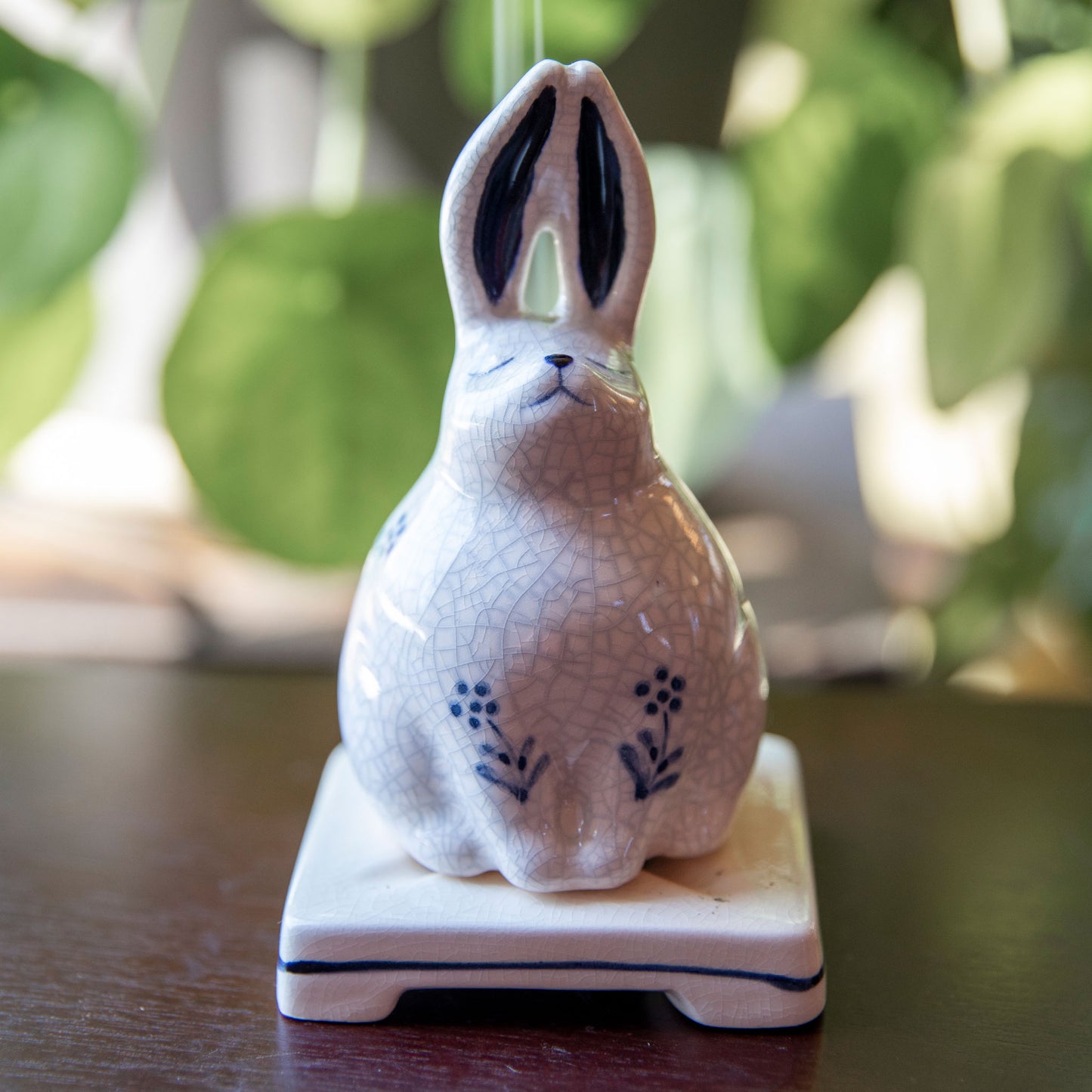 Usagi 兎 Rabbit Incense Holder