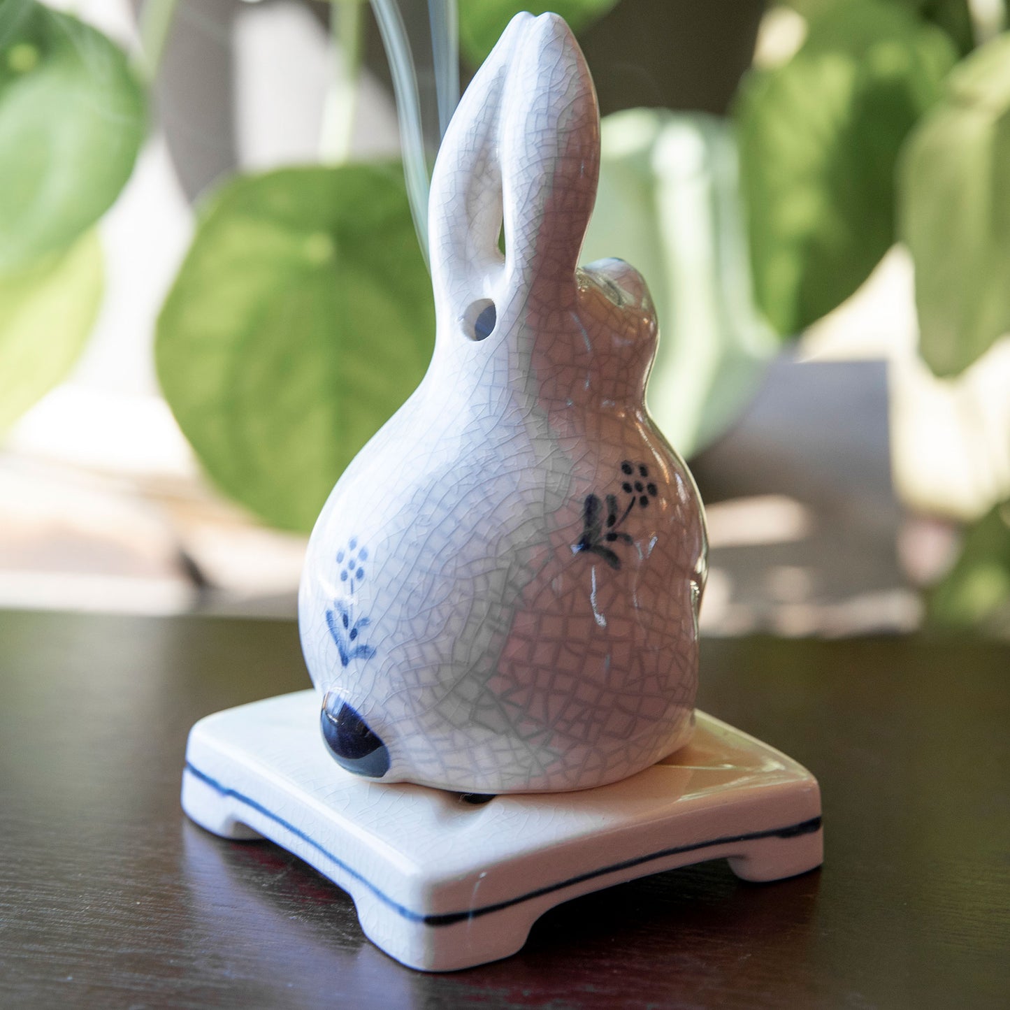 Usagi 兎 Rabbit Incense Holder