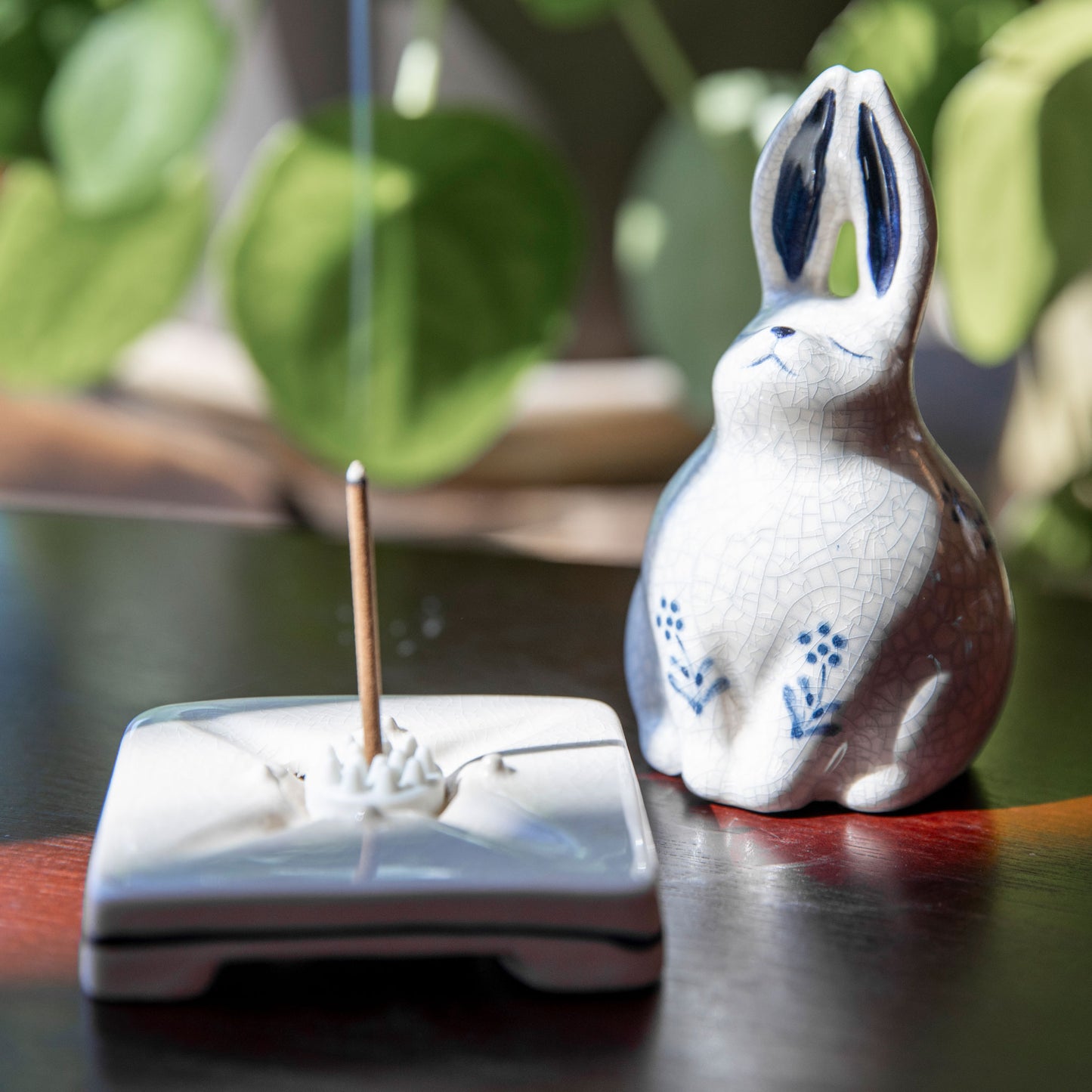 Usagi 兎 Rabbit Incense Holder