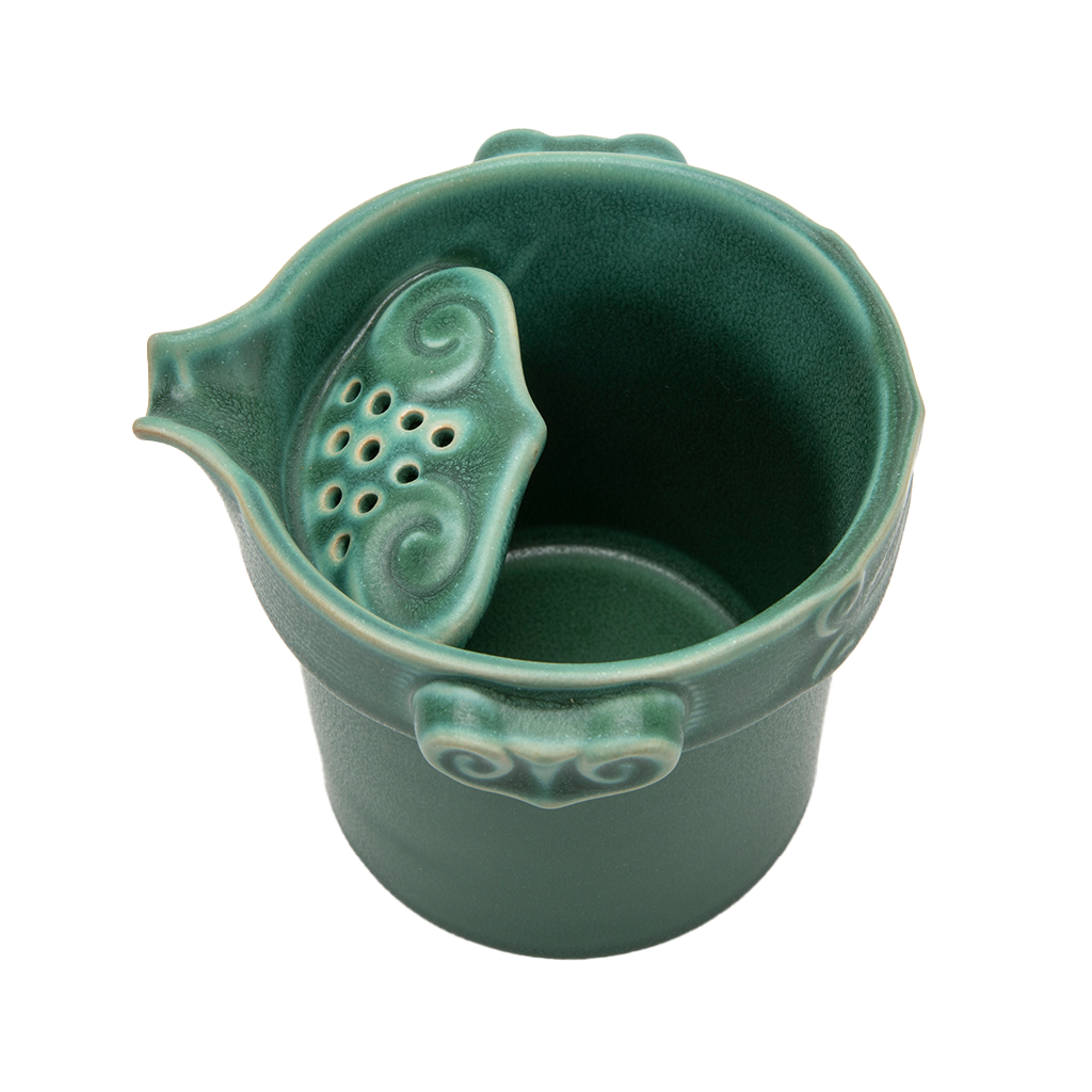Jade Green Tea Cup with Strainer and Lid