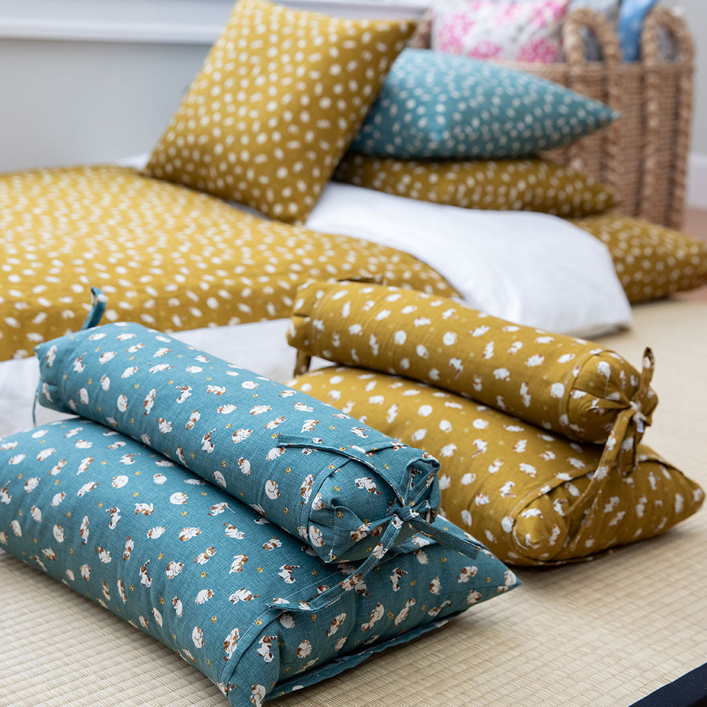 J-Life Koneko Blue Buckwheat Hull Pillow