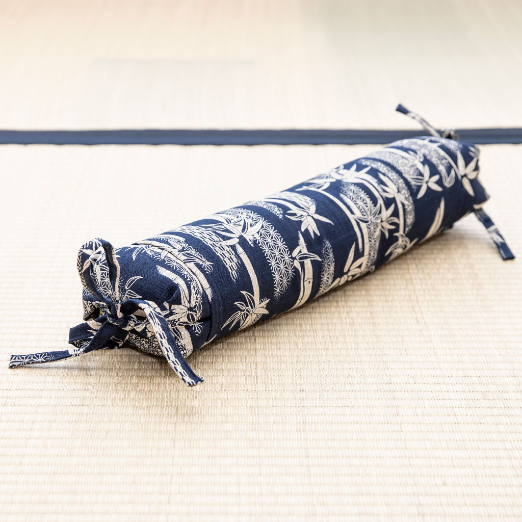 J-Life Takenomori Navy Buckwheat Hull Pillow