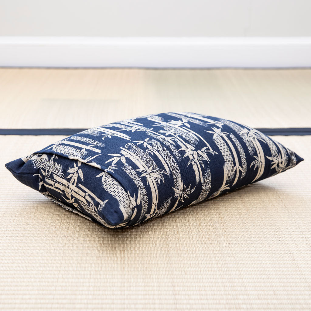 J-Life Takenomori Navy Buckwheat Hull Pillow