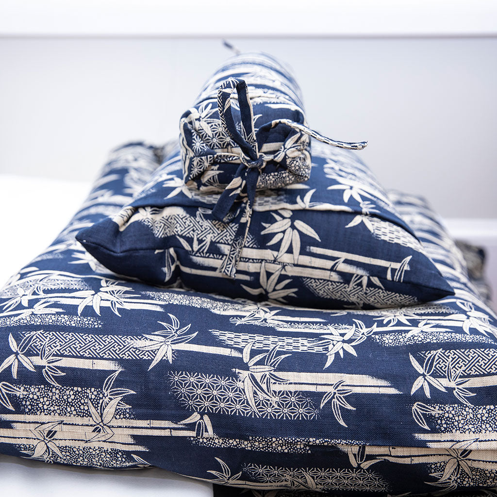 J-Life Takenomori Navy Buckwheat Hull Pillow