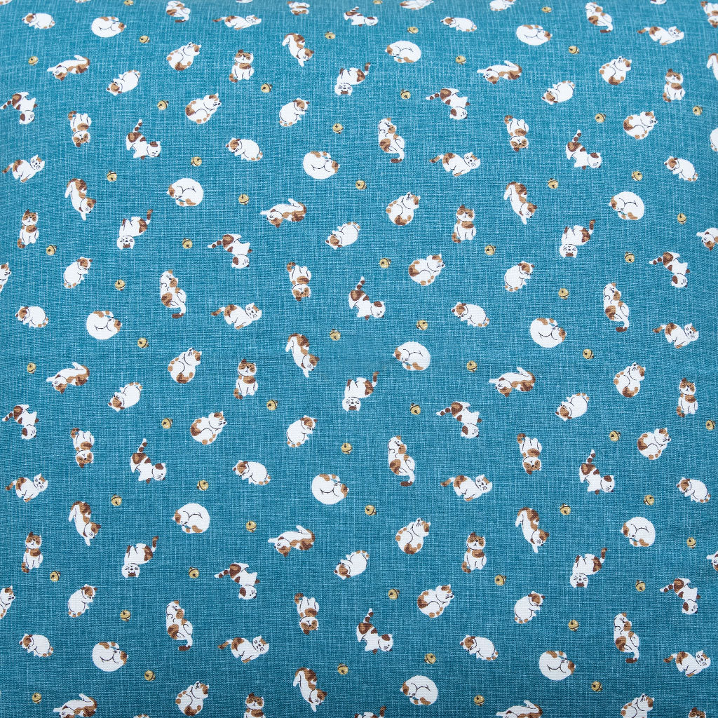 J-Life Koneko Blue Zabuton Floor Pillow