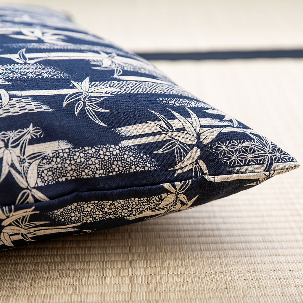 J-Life Takenomori Navy Buckwheat Hull Pillow