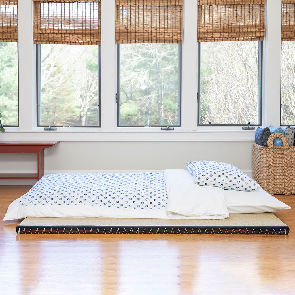 J-Life Dandelion White Custom Kakefuton with Removable Cover