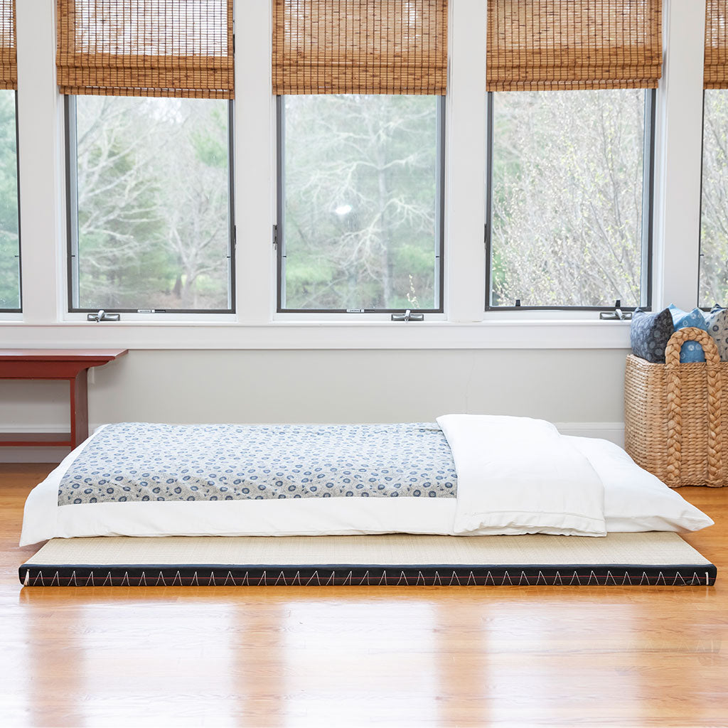 J-Life Higasa White Custom Kakefuton with Removable Cover