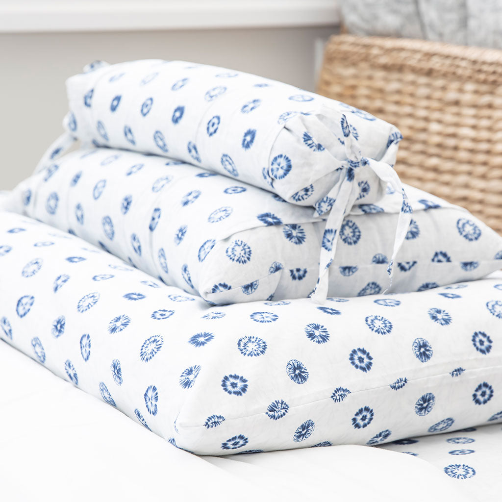 J-Life Dandelion White Buckwheat Hull Pillow