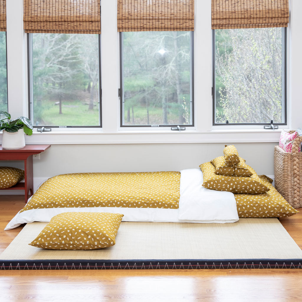 J-Life Koneko Gold Pillowcase
