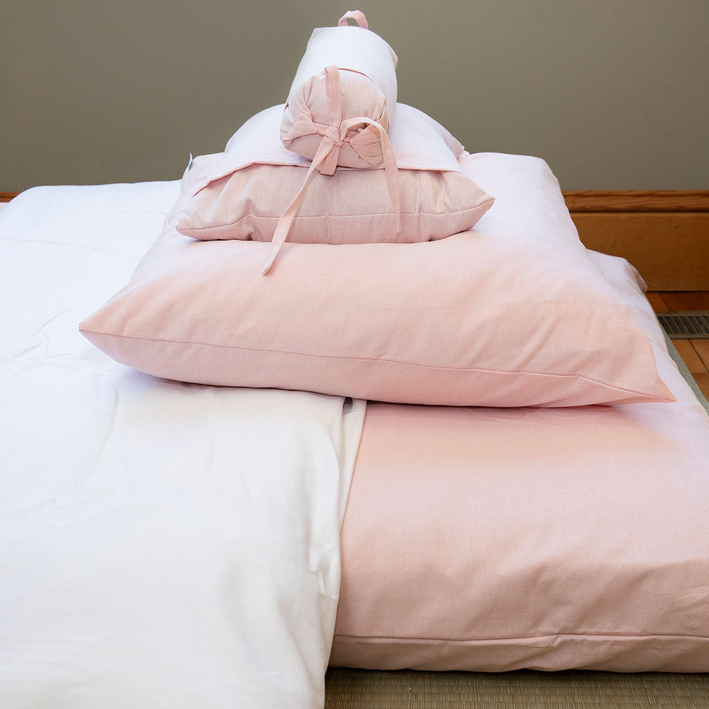 J-Life Bōtan Peony Pink Buckwheat Hull Pillow