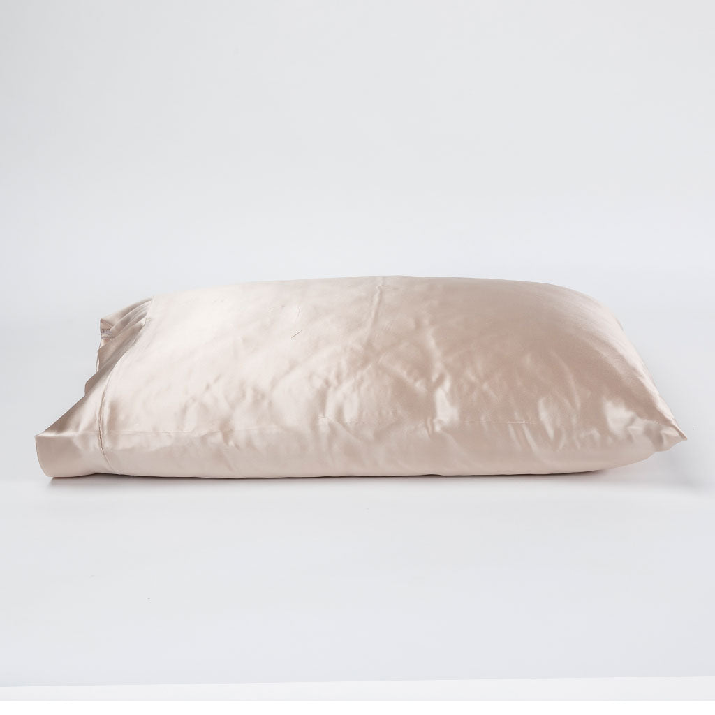 J-Life Shiruku Silk Champagne Pillowcase