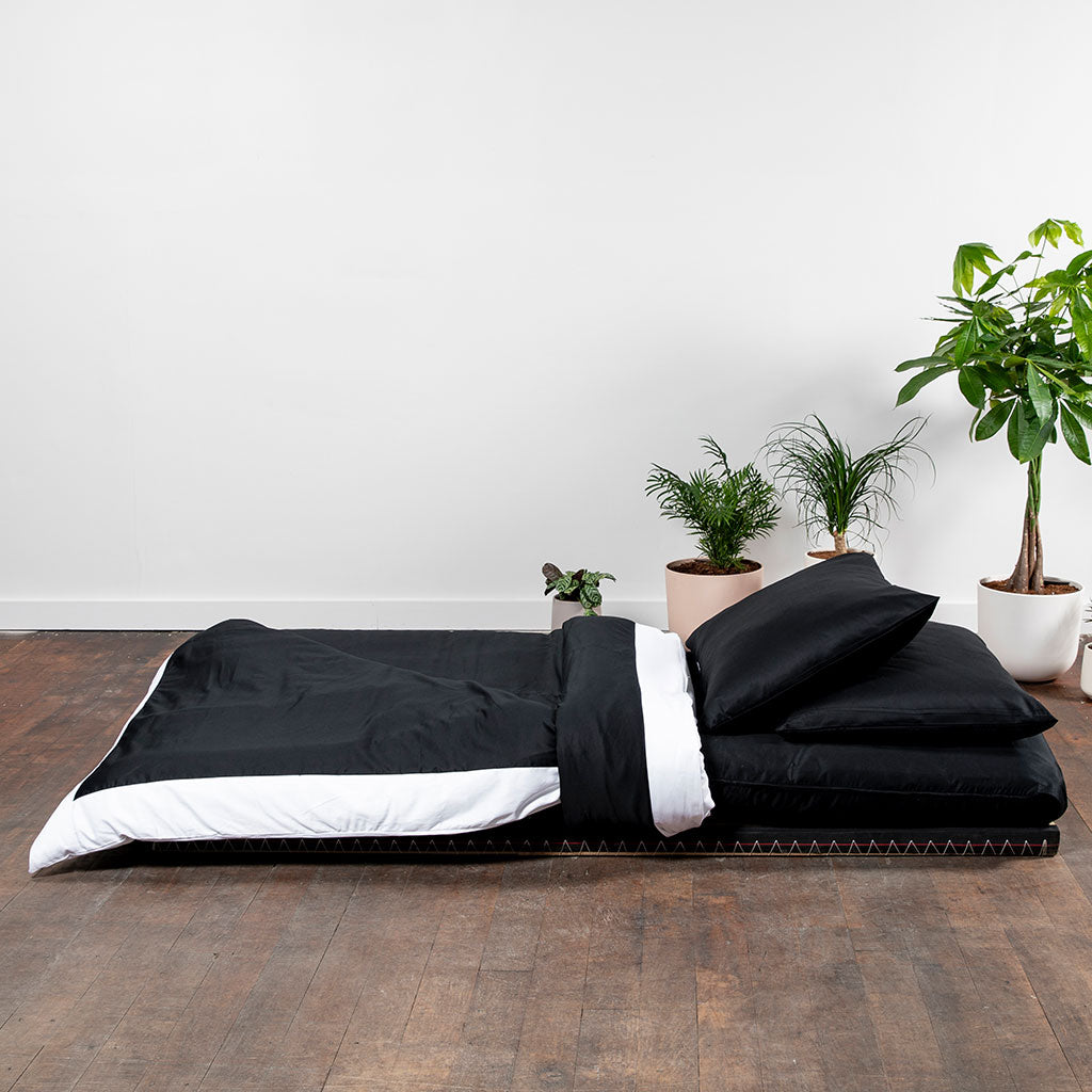 Complete Shikifuton Tatami Mat Bundle - Black Ultra Sateen