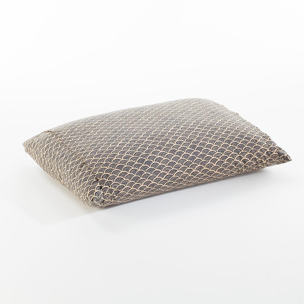 J-Life Nami Black Buckwheat Hull Pillow_Pillows & Shams