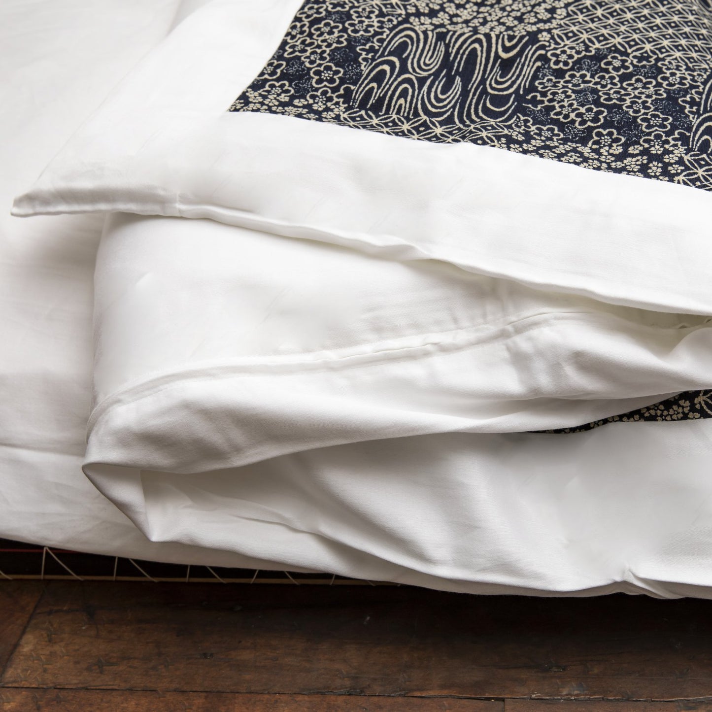 J-Life Patchi Navy Custom Kakefuton with Removable Cover_Kakefutons_Kakefuton with custom cover_Japan Tradition_Sleep System_Handmade__1__2__3__4__5