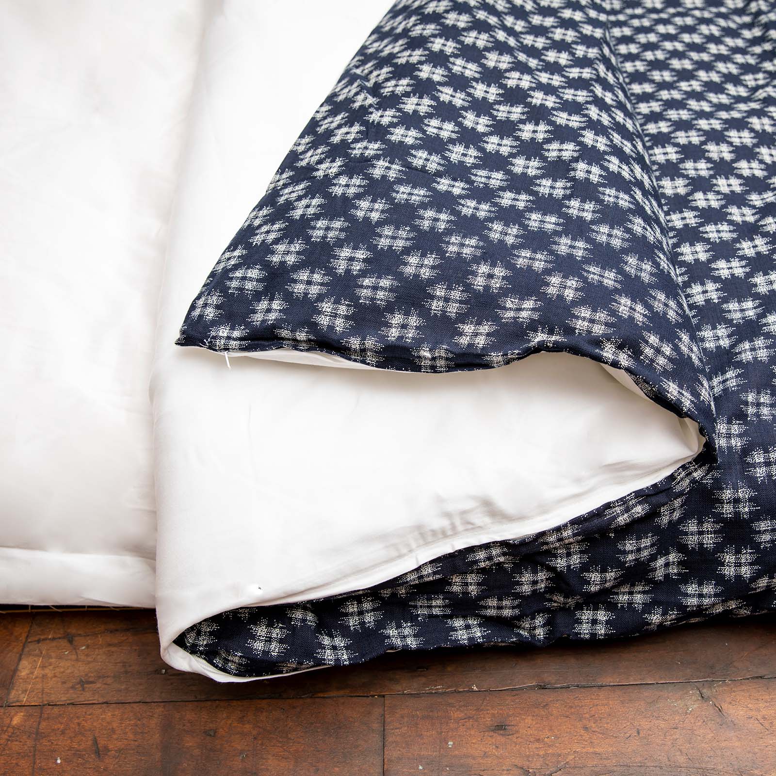 J-Life Hiro Navy Custom Kakefuton with Removable Cover_Kakefutons_Kakefuton with custom cover_Japan Tradition_Sleep System_Handmade__1__2__3