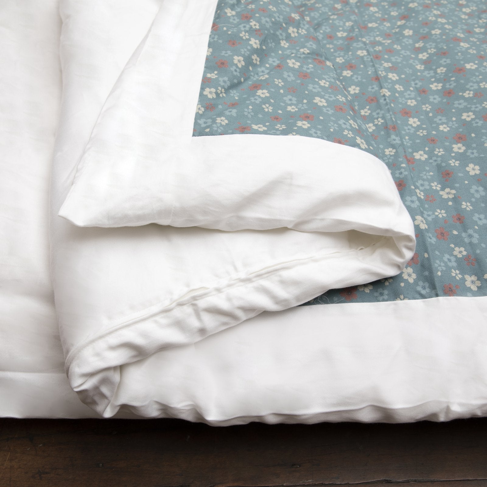 J-Life Cherry Blossom Blue Custom Kakefuton with Removable Cover