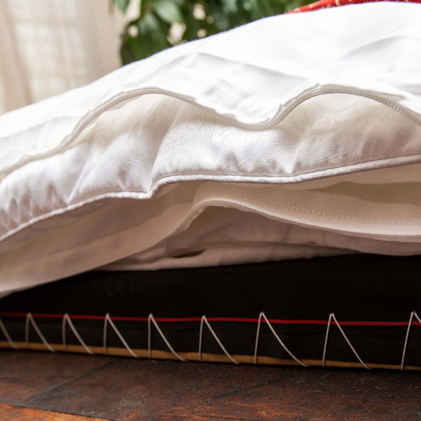 J-Life Kanji Red Custom Kakefuton with Removable Cover_Kakefutons_Kakefuton with custom cover_Japan Tradition_Sleep System_Handmade__1__2__3__4__5