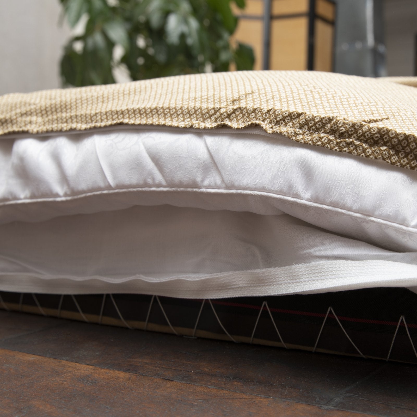 J-Life Dotto Tan Custom Kakefuton with Removable Cover_Kakefutons_Kakefuton with custom cover_Japan Tradition_Sleep System_Handmade__1__2__3__4__5__6