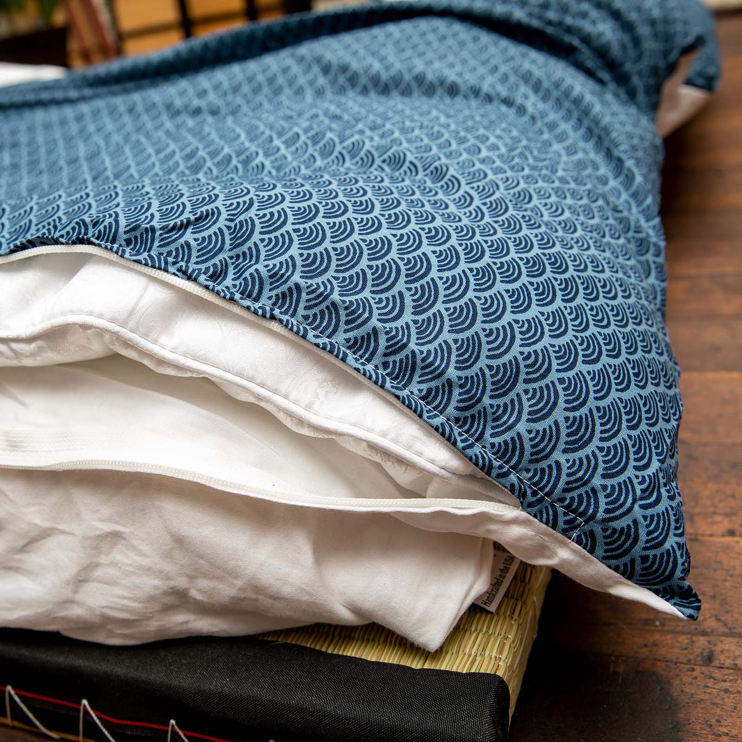 J-Life Nami Blue Custom Kakefuton with Removable Cover_Kakefutons_Kakefuton with custom cover_Japan Tradition_Sleep System_Handmade__1__2__3