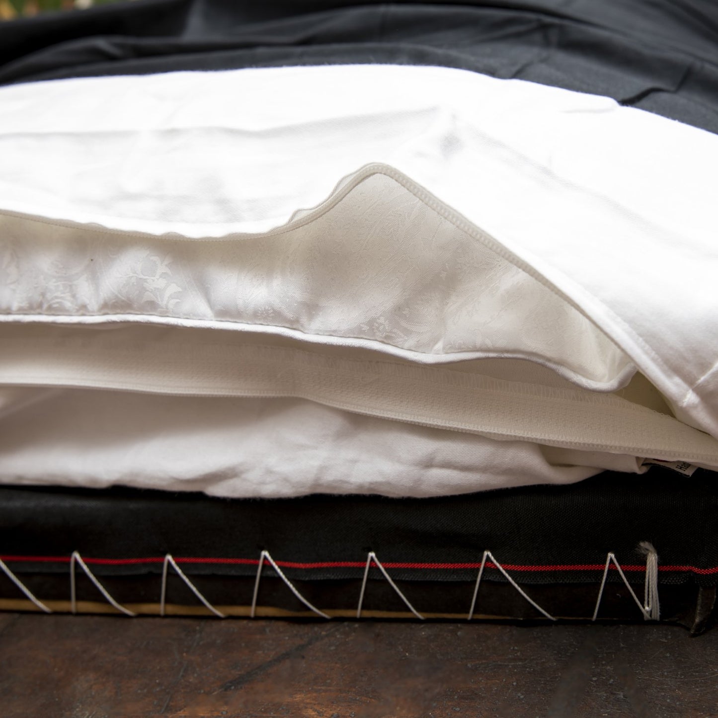 J-Life Black Ultra Sateen Custom Kakefuton with Removable Cover_Kakefutons_Kakefuton with custom cover_Japan Tradition_Sleep System_Handmade__1__2__3__4__5
