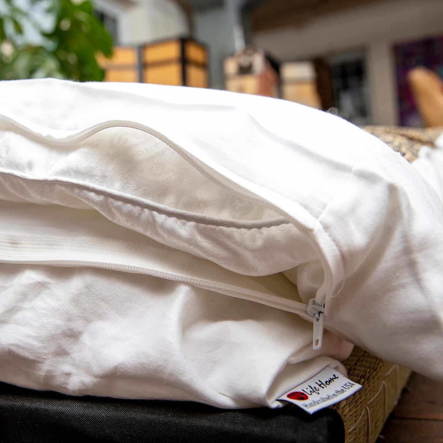 J-Life Nami Black Custom Kakefuton with Removable Cover_Kakefutons_Kakefuton with custom cover_Japan Tradition_Sleep System_Handmade__1__2__3__4__5