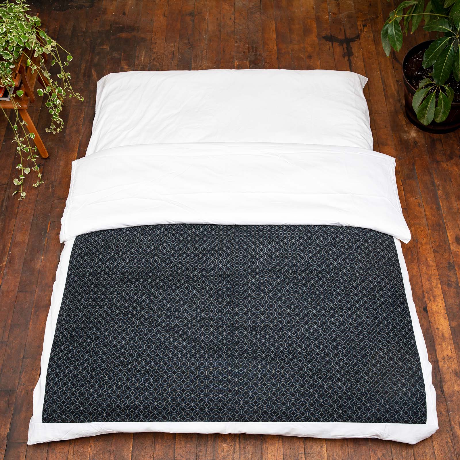 J-Life Marugata Navy Custom Kakefuton with Removable Cover_Kakefutons