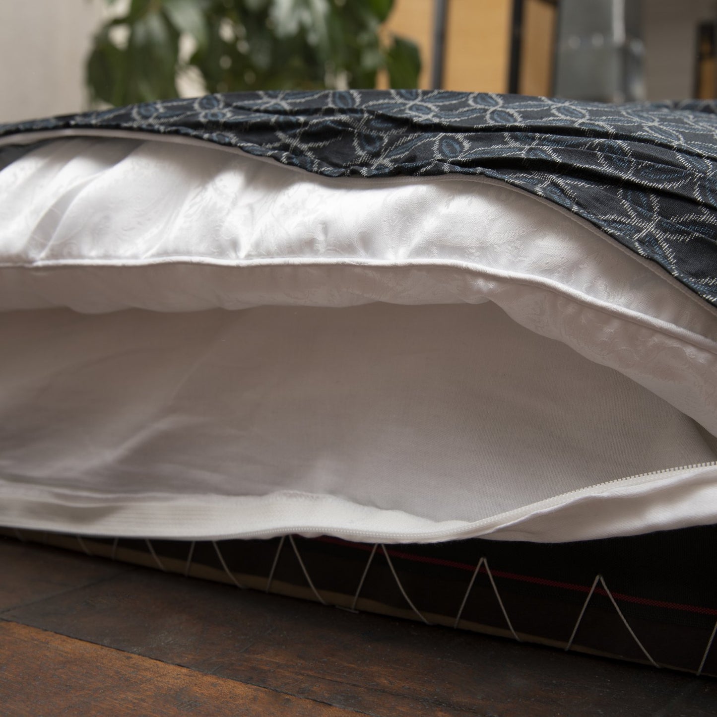 J-Life Marugata Navy Custom Kakefuton with Removable Cover_Kakefutons_Kakefuton with custom cover_Japan Tradition_Sleep System_Handmade__1__2__3