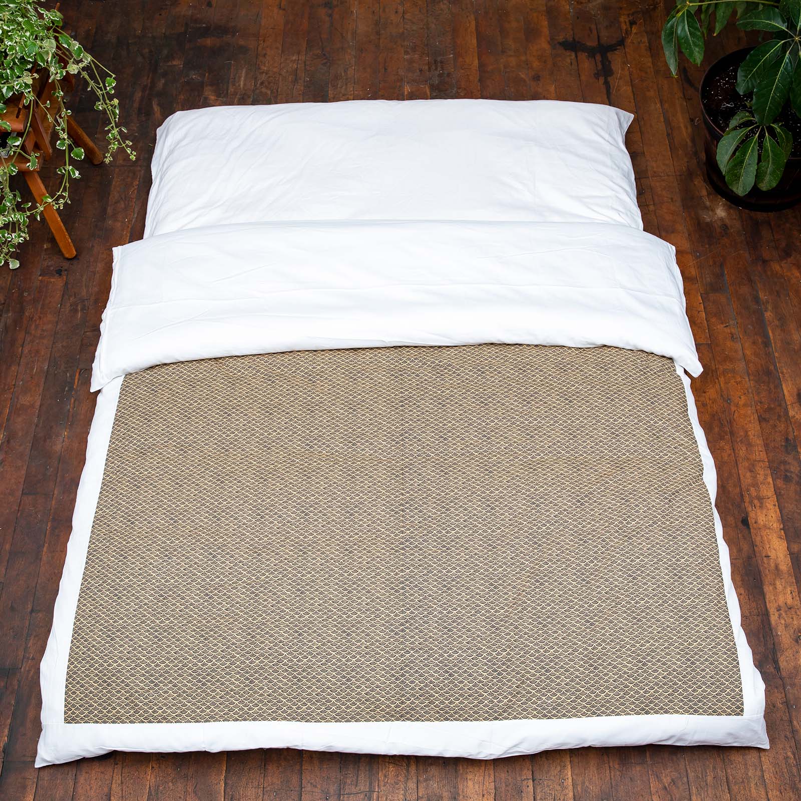 J-Life Nami Black Custom Kakefuton with Removable Cover_Kakefutons