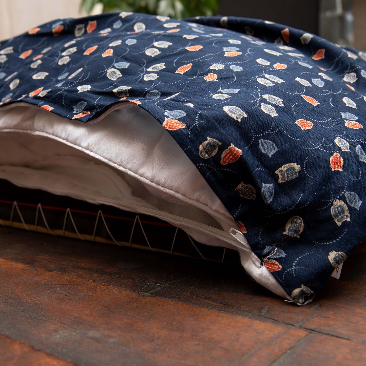 J-Life Fukurou Navy Custom Kakefuton with Removable Cover_Kakefutons_Kakefuton with custom cover_Japan Tradition_Sleep System_Handmade__1__2__3__4
