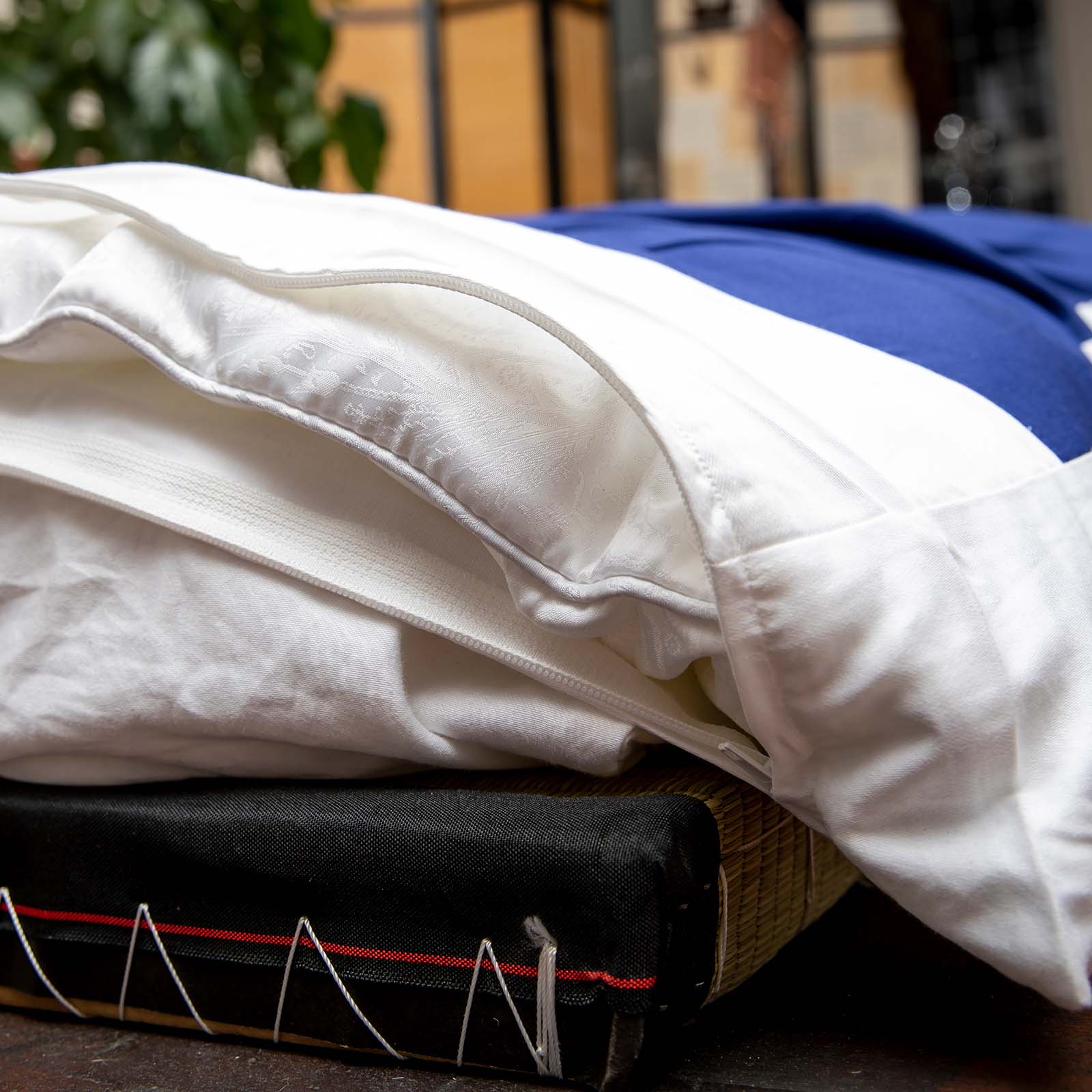 J-Life Nightfall Custom Kakefuton with Removable Cover_Kakefutons_Kakefuton with custom cover_Japan Tradition_Sleep System_Handmade__1__2__3__4__5