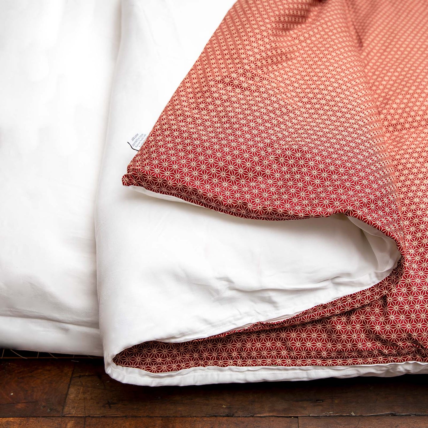 J-Life Asa No Ha Red Custom Kakefuton with Removable Cover_Kakefutons_Kakefuton with custom cover_Japan Tradition_Sleep System_Handmade__1__2