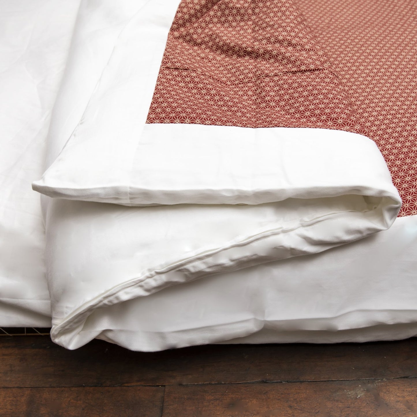 J-Life Asa No Ha Red Custom Kakefuton with Removable Cover
