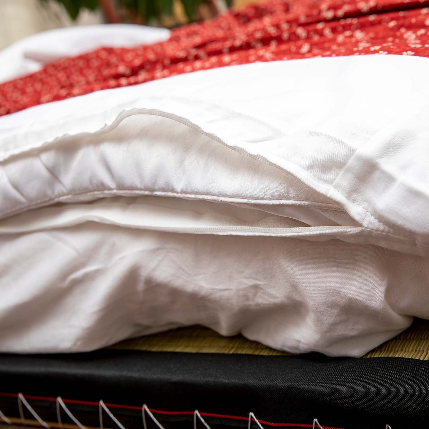 J-Life Sakura Red Custom Kakefuton with Removable Cover_Kakefutons_Kakefuton with custom cover_Japan Tradition_Sleep System_Handmade__1__2__3__4__5__6
