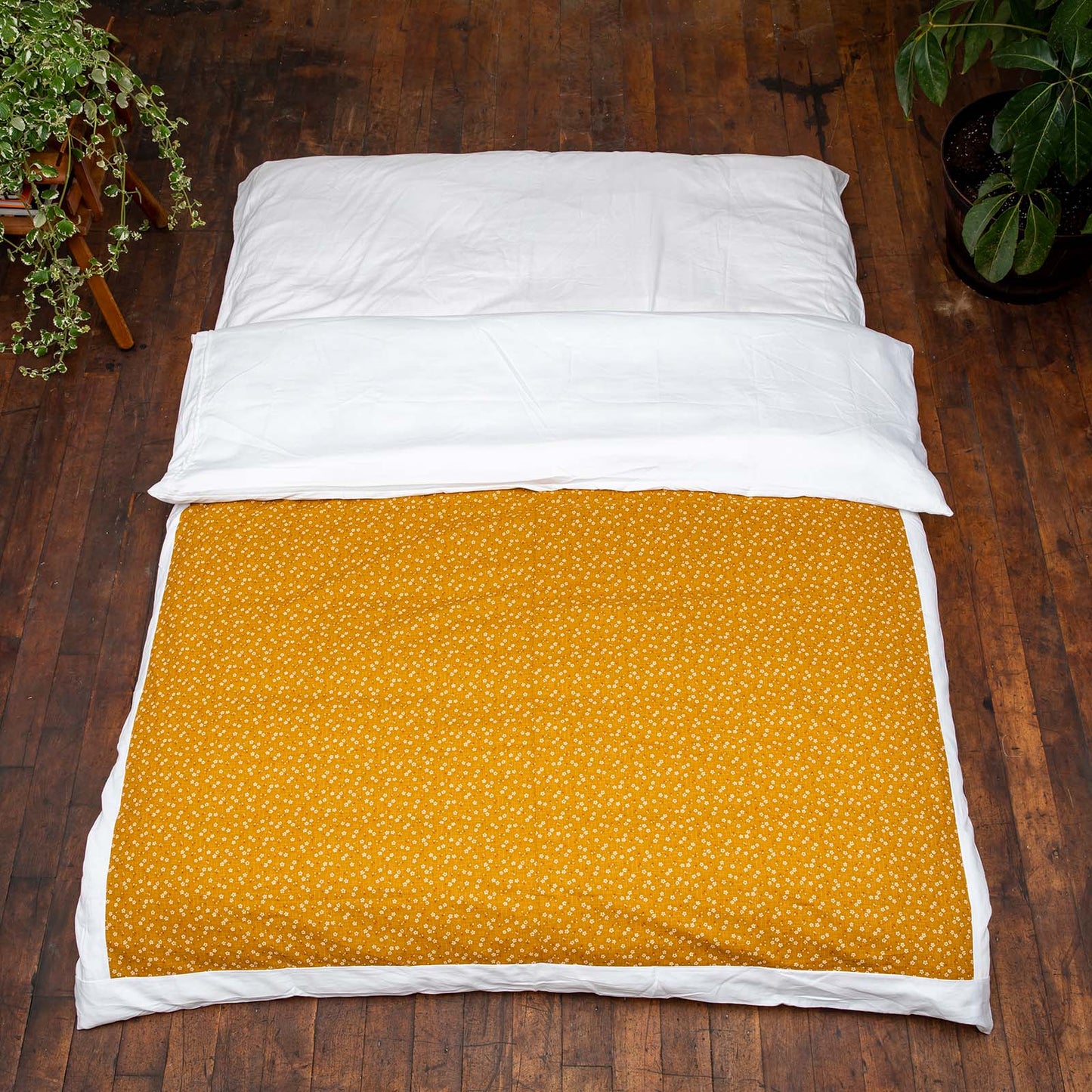 J-Life Sakura Gold Custom Kakefuton with Removable Cover_Kakefutons