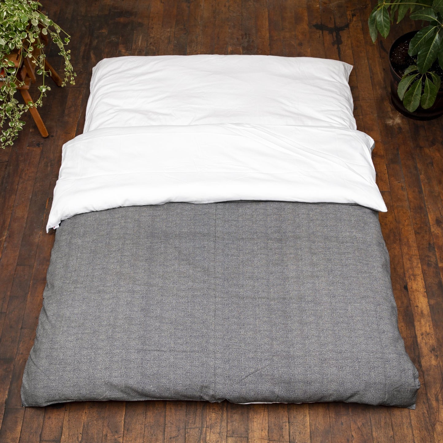 J-Life Toransu Navy Custom Kakefuton with Removable Cover_Kakefutons_Kakefuton with custom cover_Japan Tradition_Sleep System