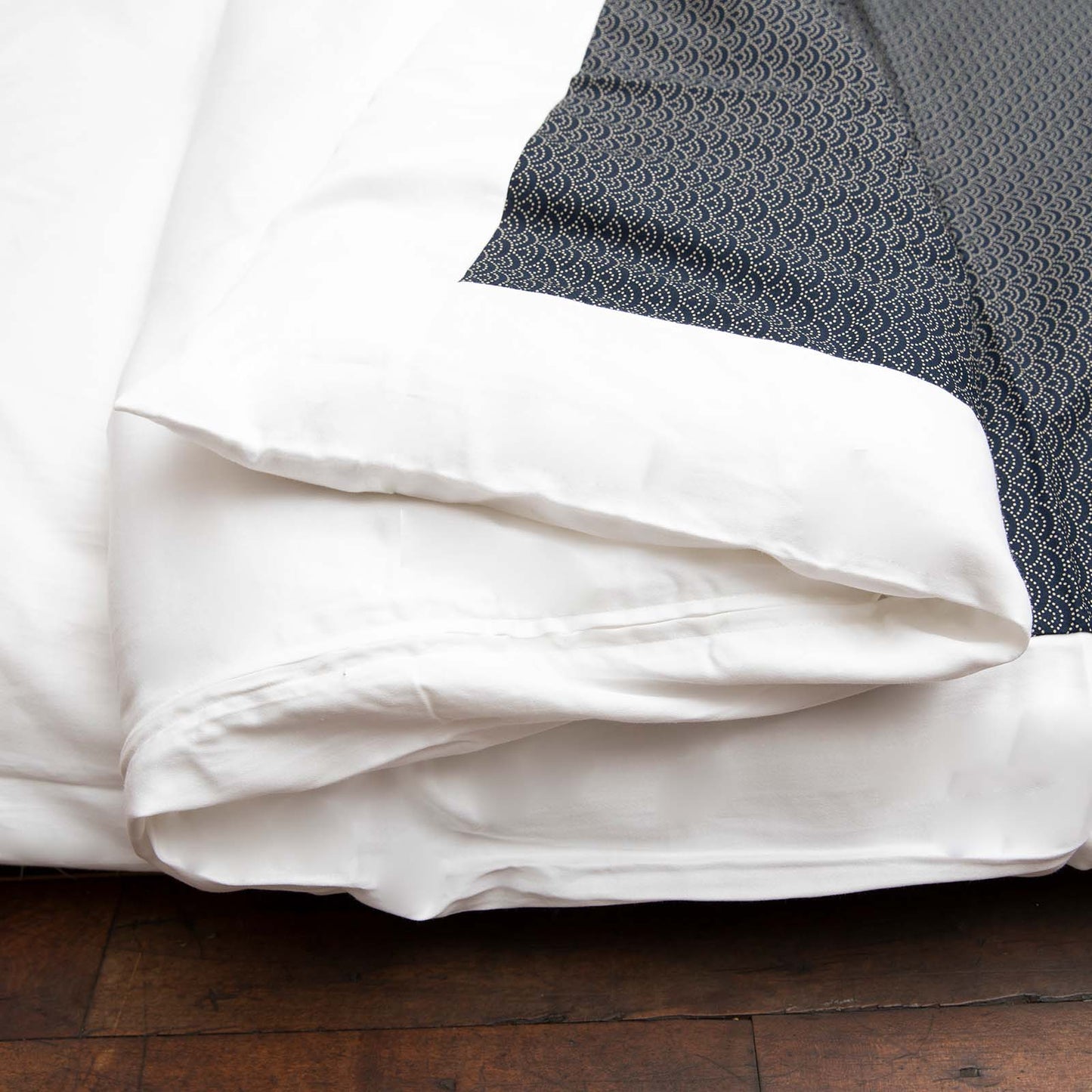 J-Life Seikai Ha Navy Custom Kakefuton with Removable Cover