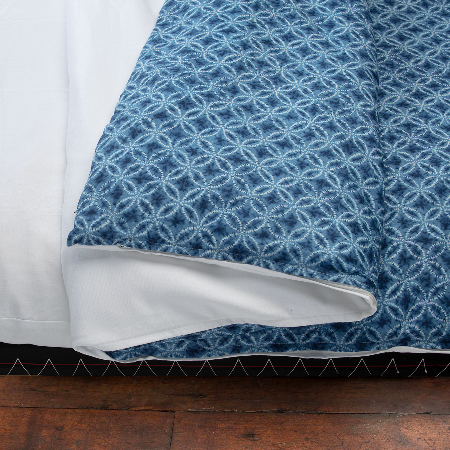 J-Life Taidai Blue Custom Kakefuton with Removable Cover_Kakefutons