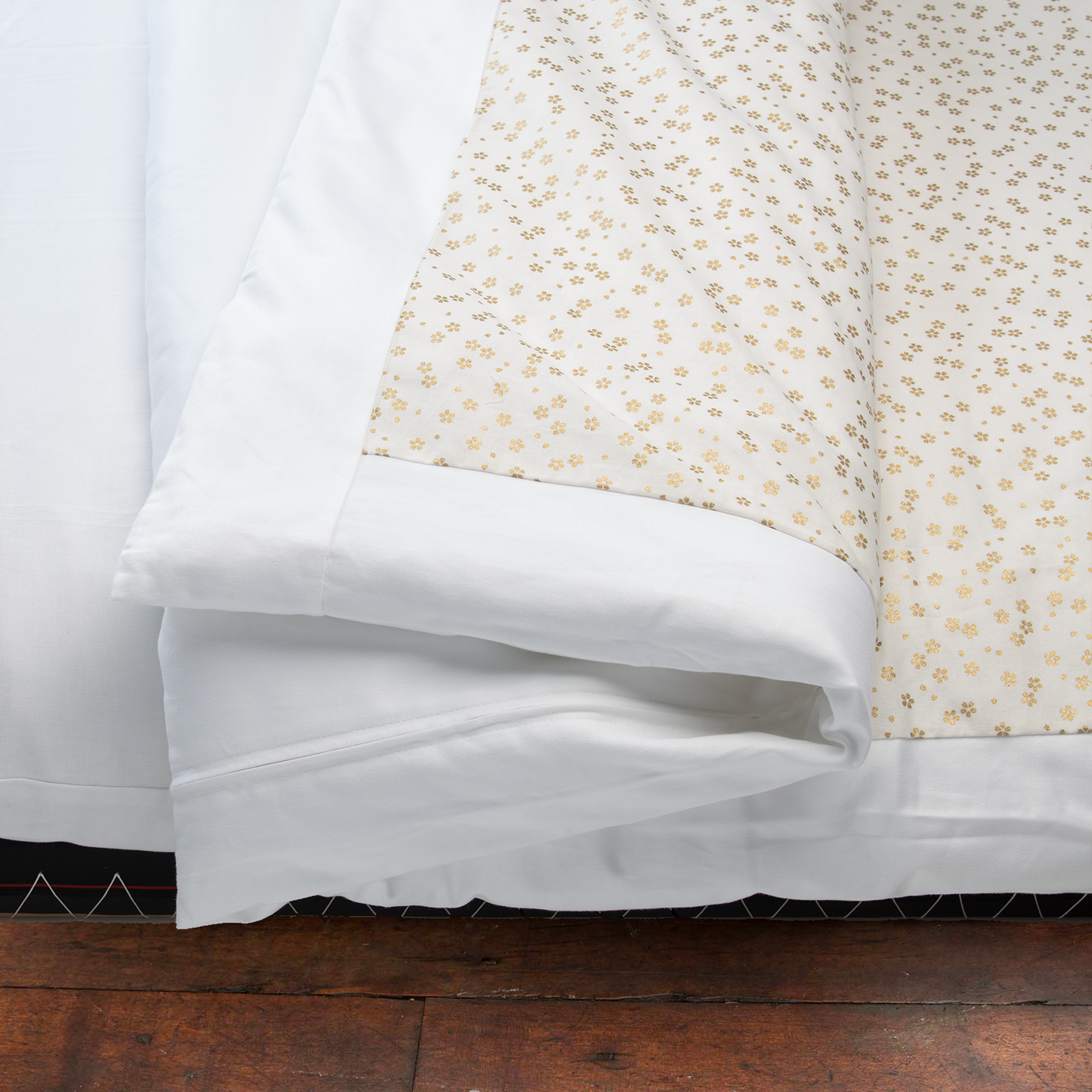 J-Life Sakura Gold Sparkle Custom Kakefuton with Removable Cover