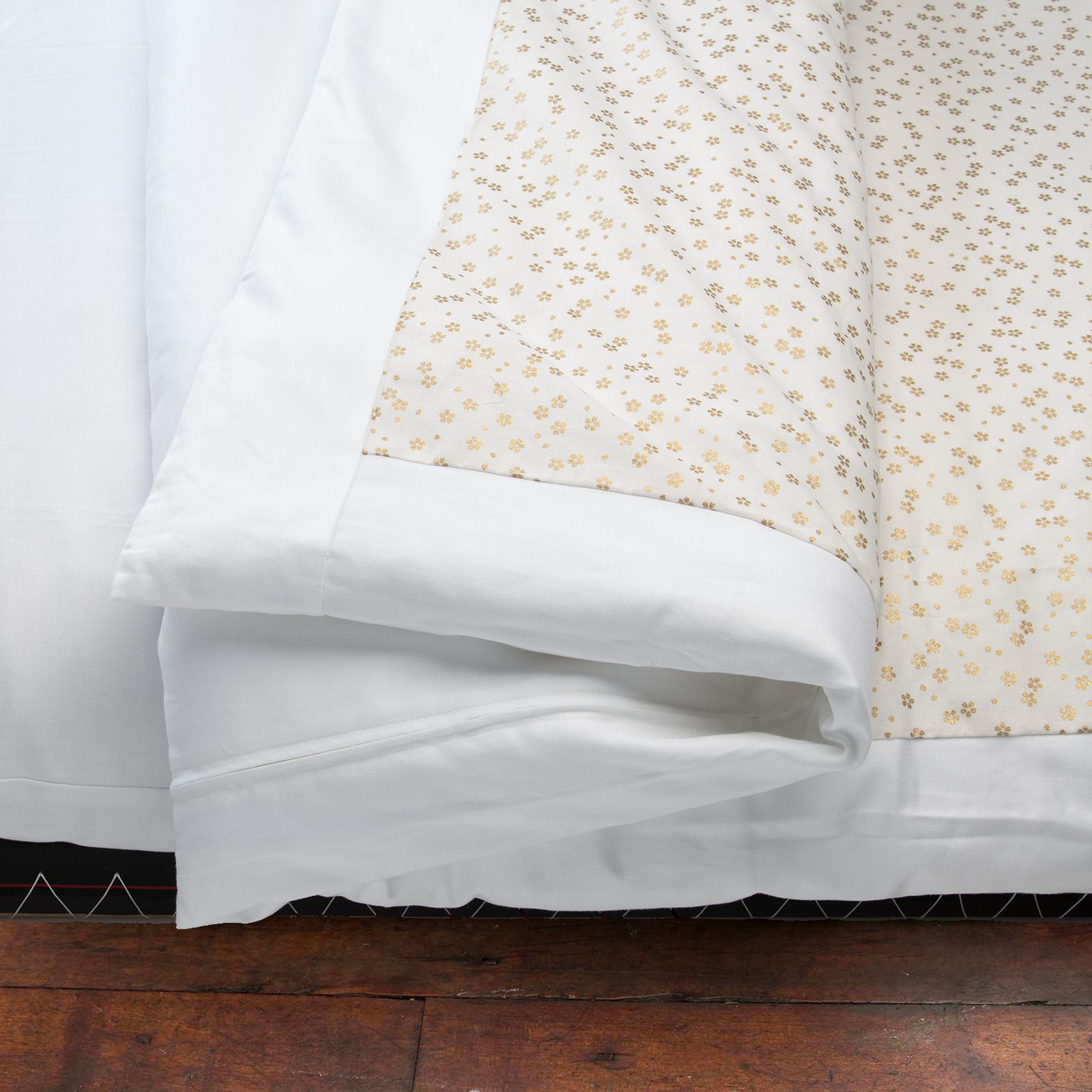 J-Life Sakura Gold Sparkle Custom Kakefuton with Removable Cover