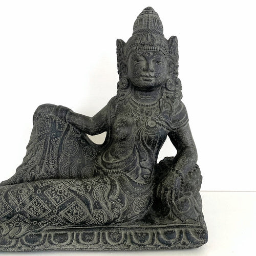 Tara Reclining Garden Sculpture_Lifestyle_Home_Japanese Style_Traditional_1_2