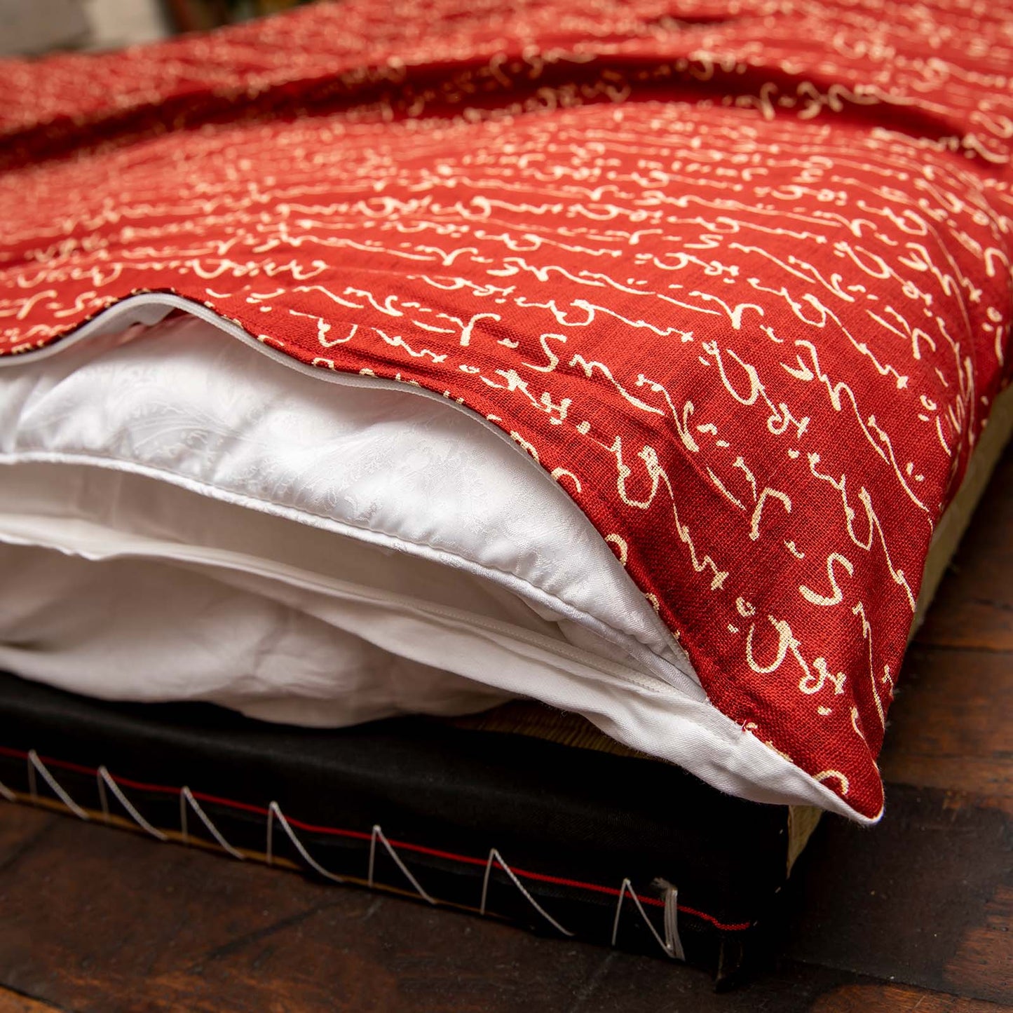 J-Life Kanji Red Custom Kakefuton with Removable Cover_Kakefutons_Kakefuton with custom cover_Japan Tradition_Sleep System_Handmade__1__2__3__4