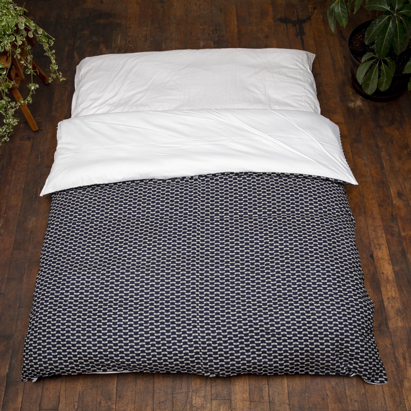 J-Life New Tombo Navy Custom Kakefuton with Removable Cover_Kakefutons_Kakefuton with custom cover_Japan Tradition_Sleep System