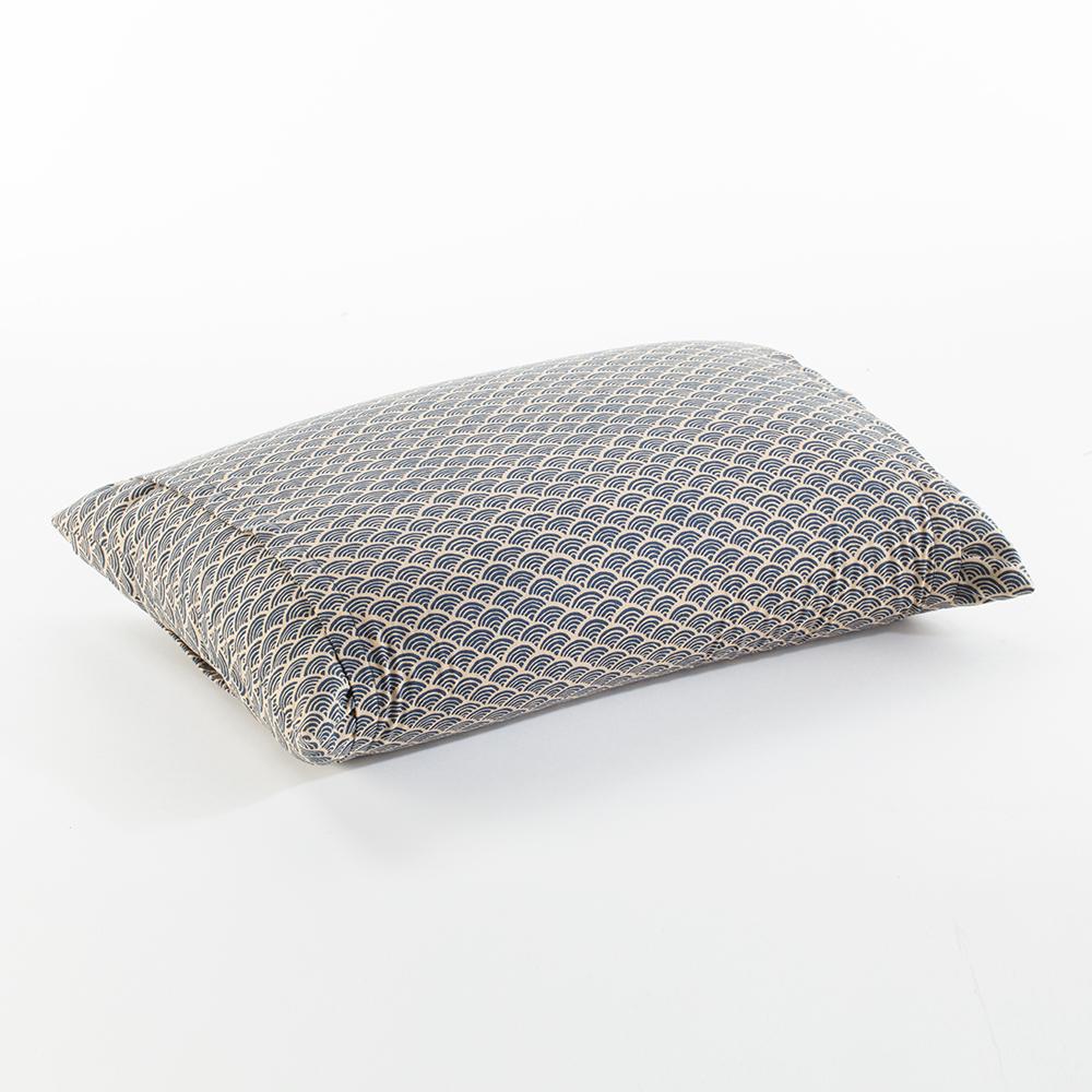 J-Life Nami Navy Buckwheat Hull Pillow_Pillows & Shams
