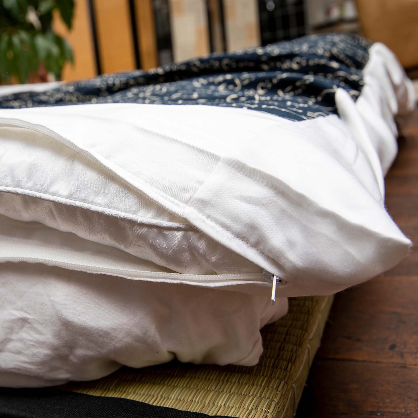 J-Life Kanji Navy Custom Kakefuton with Removable Cover_Kakefutons_Kakefuton with custom cover_Japan Tradition_Sleep System_Handmade__1__2__3