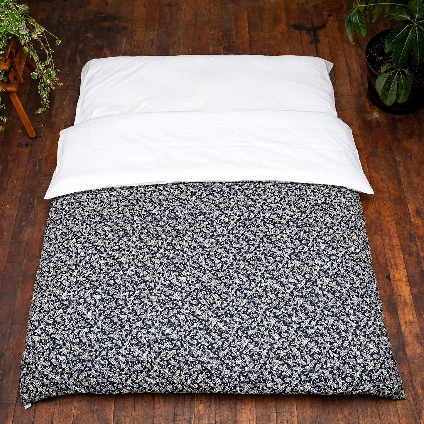 J-Life Hana Navy Custom Kakefuton with Removable Cover_Kakefutons_Kakefuton with custom cover_Japan Tradition_Sleep System_Handmade